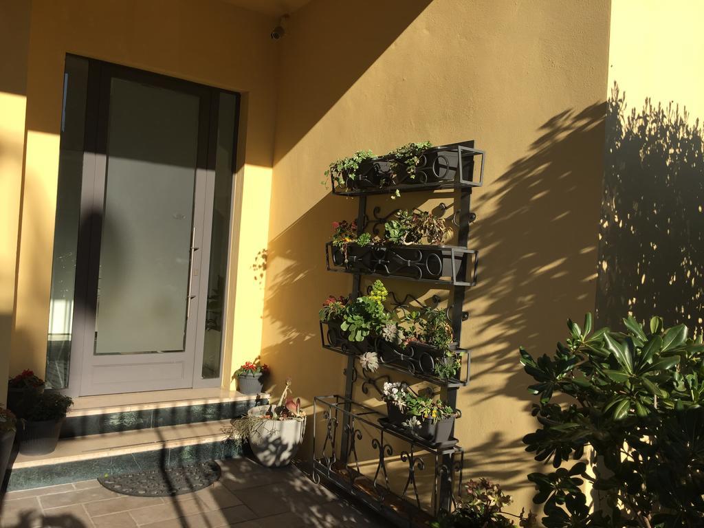 Guesthouse Flora Lodi Ngoại thất bức ảnh