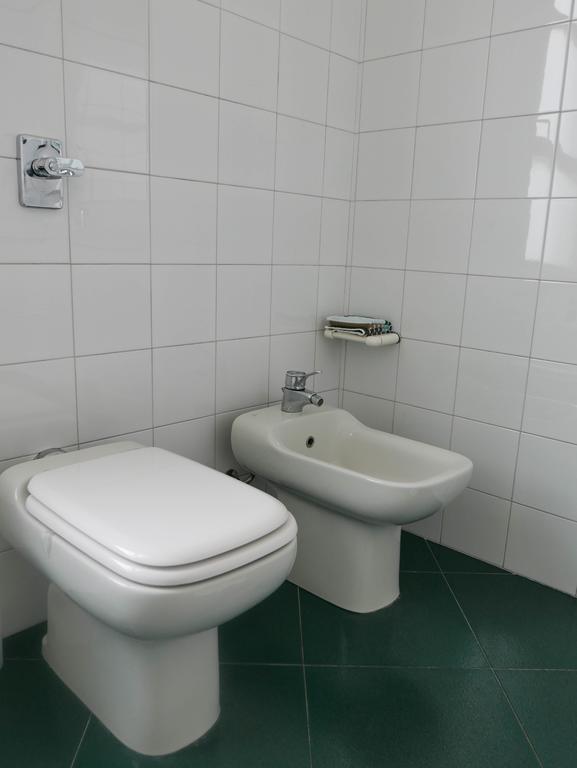Guesthouse Flora Lodi Ngoại thất bức ảnh
